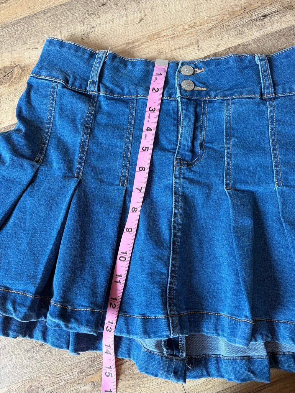 Y2K Early 2000s Hot Kiss Mid Rise Pleated Denim Mini Skirt Flirty